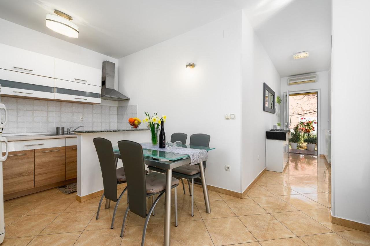 Bozica House With Apartments Murine Extérieur photo